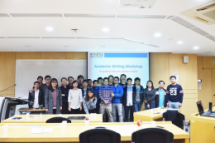 vietnamese students in rok support the fight against covid 19